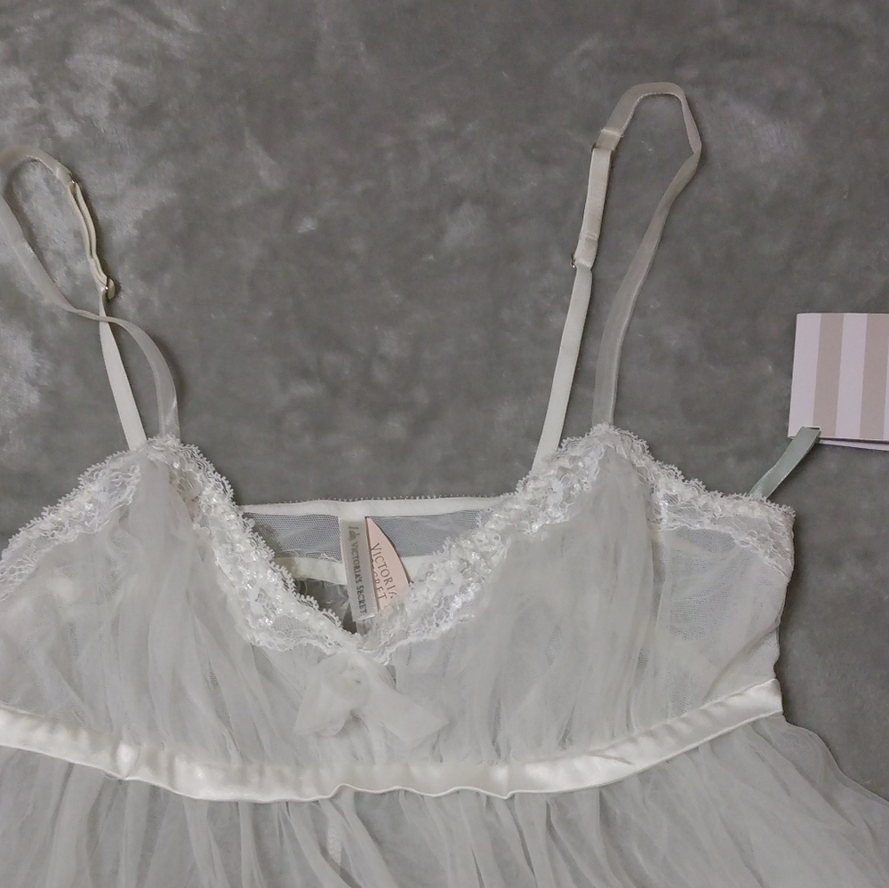 Vs - Picture 4 of 7
